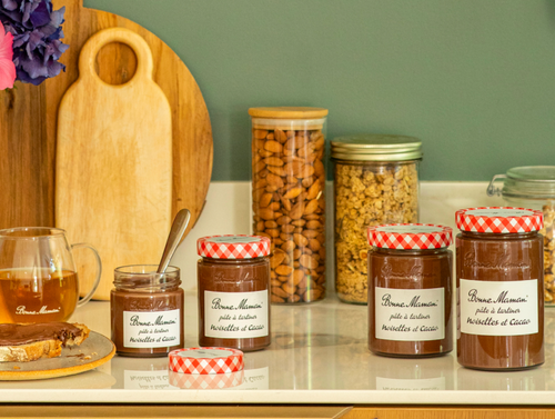 Photo de mise en situation de Pâte à tartiner noisettes et cacao - format familial Bonne Maman - Bonne Maman - 3